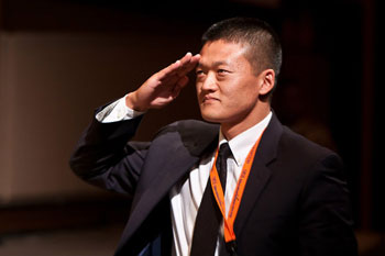 Dan Choi salutes Sen. Harry Reid at NN10